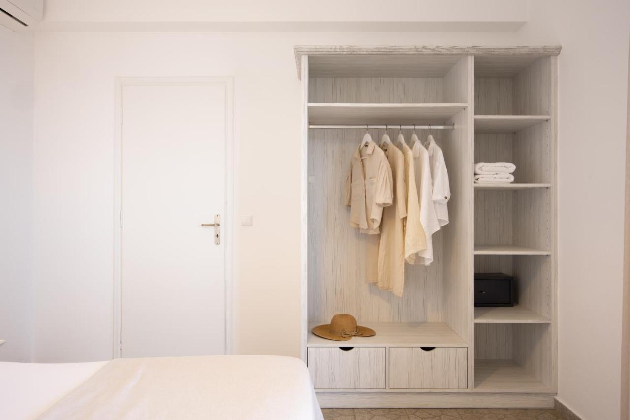 Villa Stella Suites Плакиас Екстериор снимка