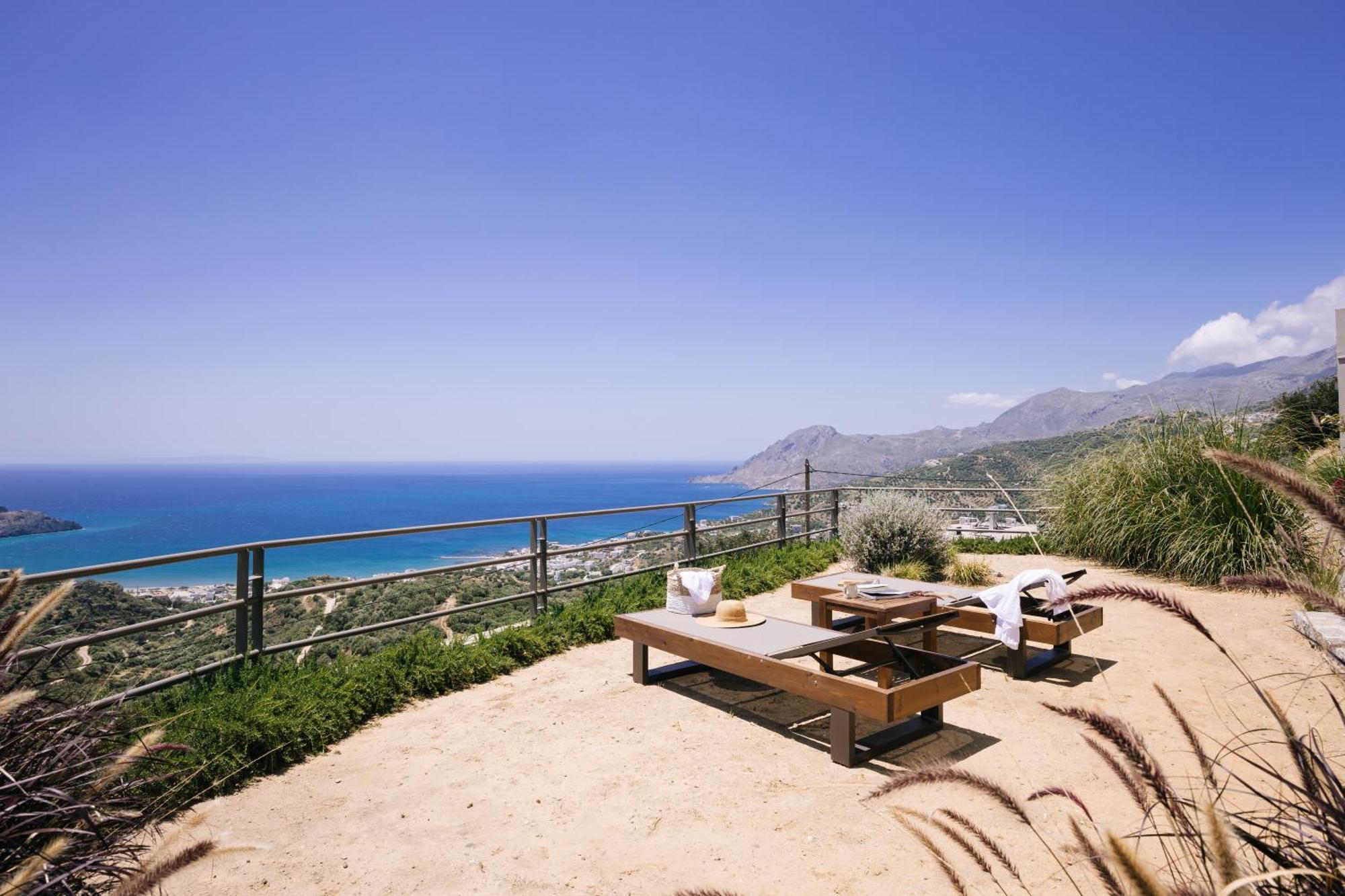 Villa Stella Suites Плакиас Екстериор снимка