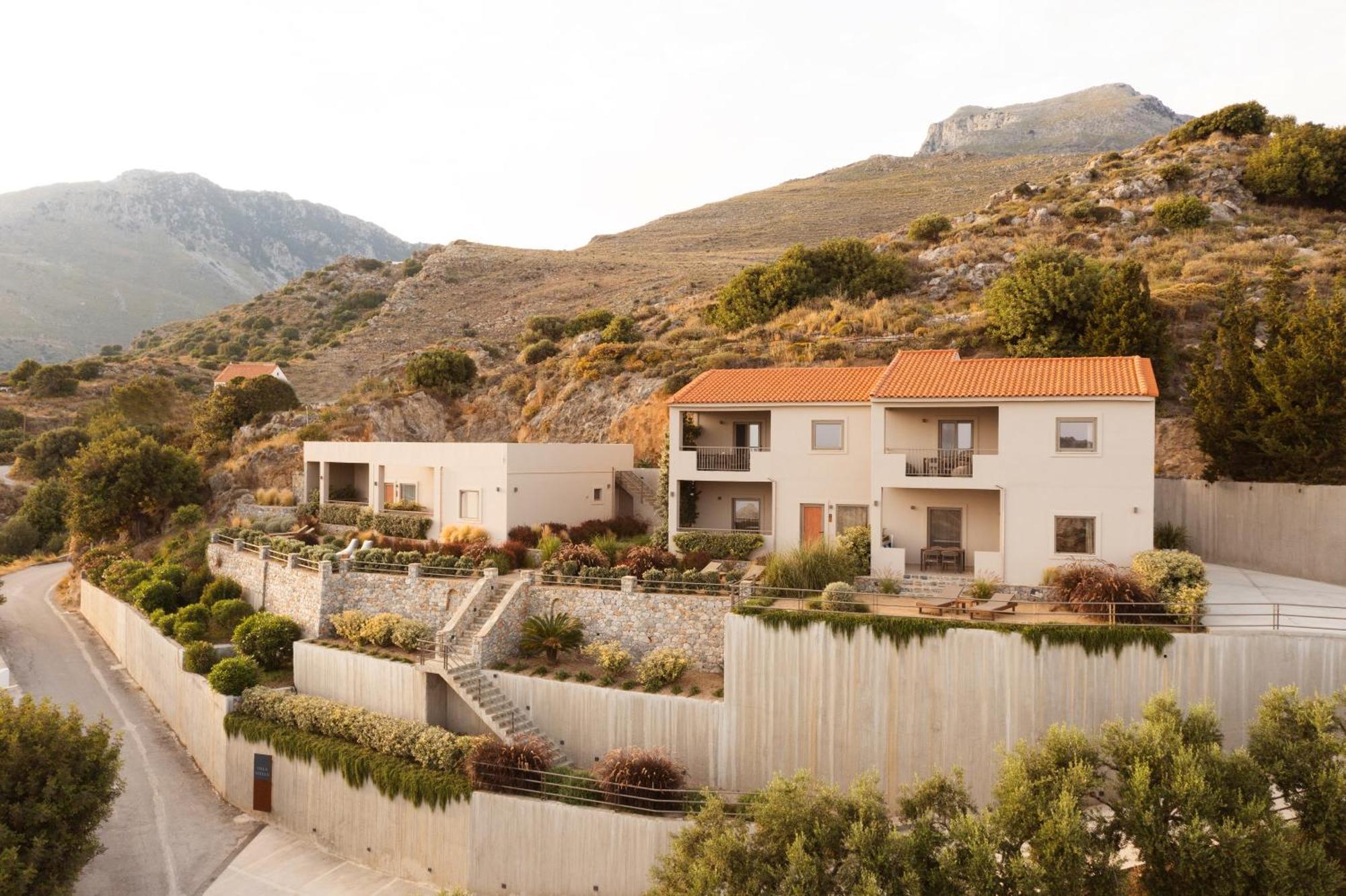 Villa Stella Suites Плакиас Екстериор снимка